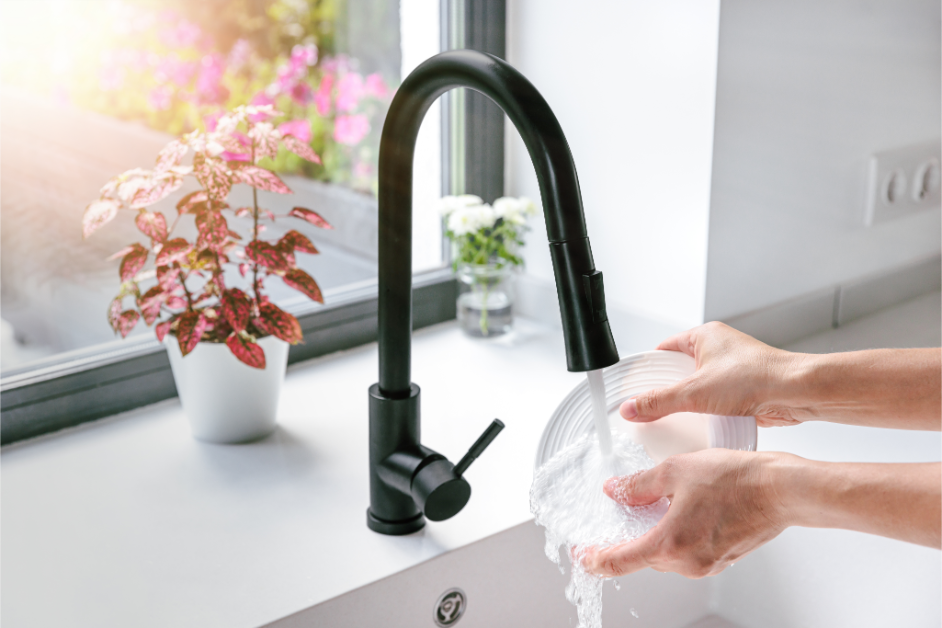 The 10 Best Black Kitchen Faucets
